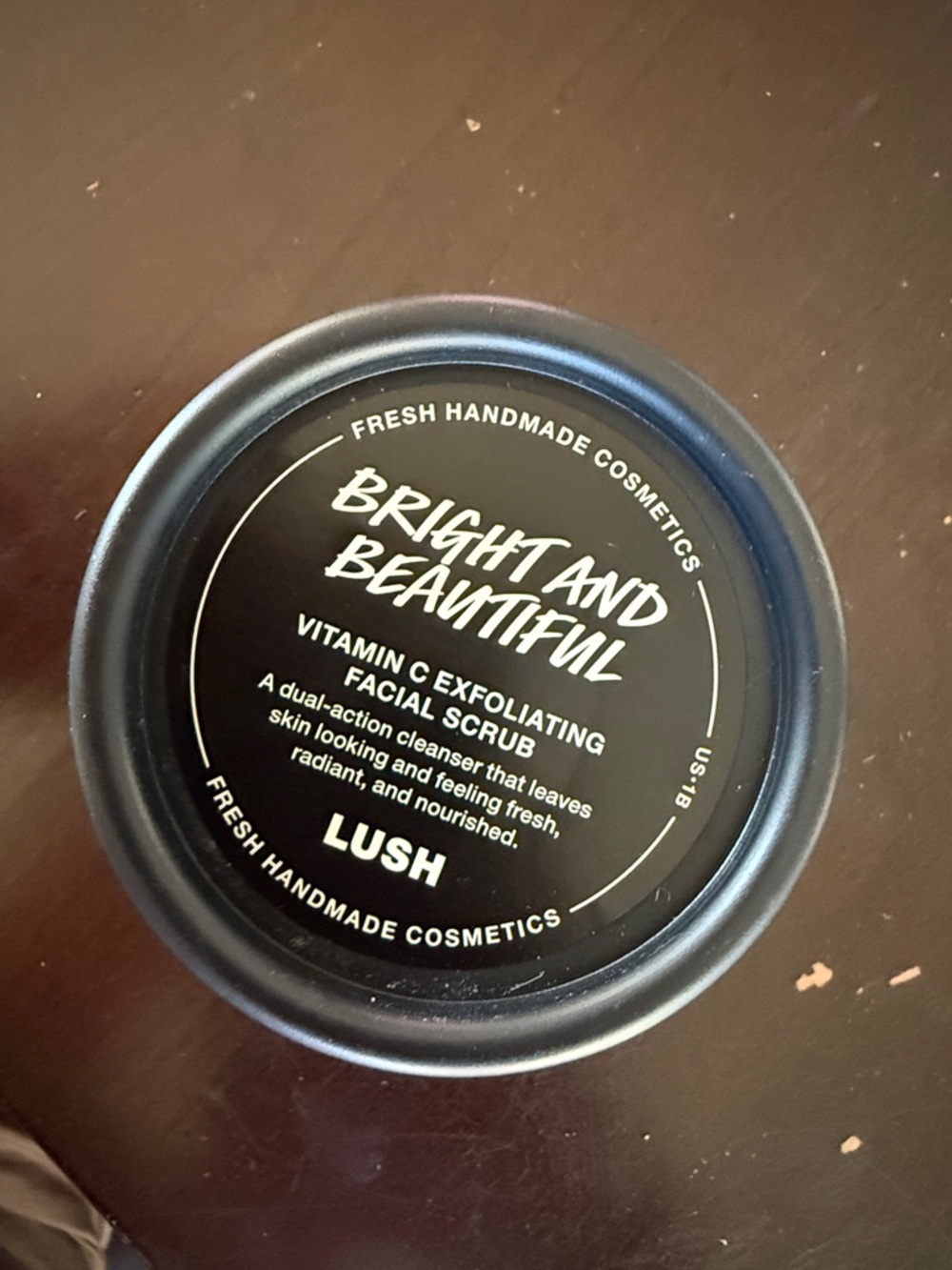 Lush Black Bright and Beautiful Vitamin C Facial Scrub